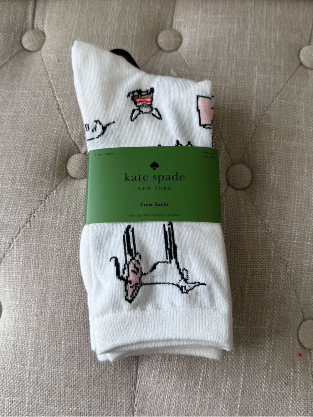 Kate Spade New York 3-Pack Graphic & Logo Crew Socks - Playful Dog Motif - Picture 2 of 4